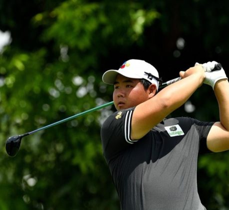 A picture of golfer Tom Kim